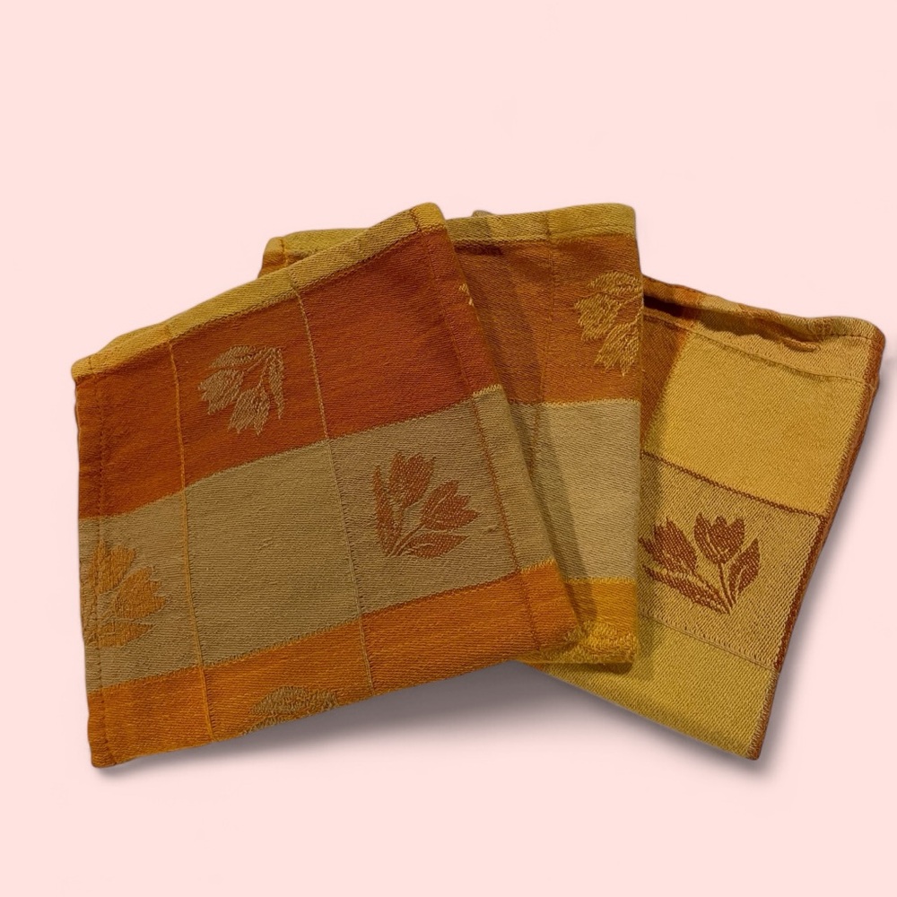 Vintage marigold floral set of 3 napkins mat kitchen decor groovy cottagecore
